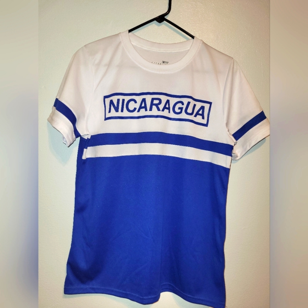 Nicaragua unisex t-shirt.